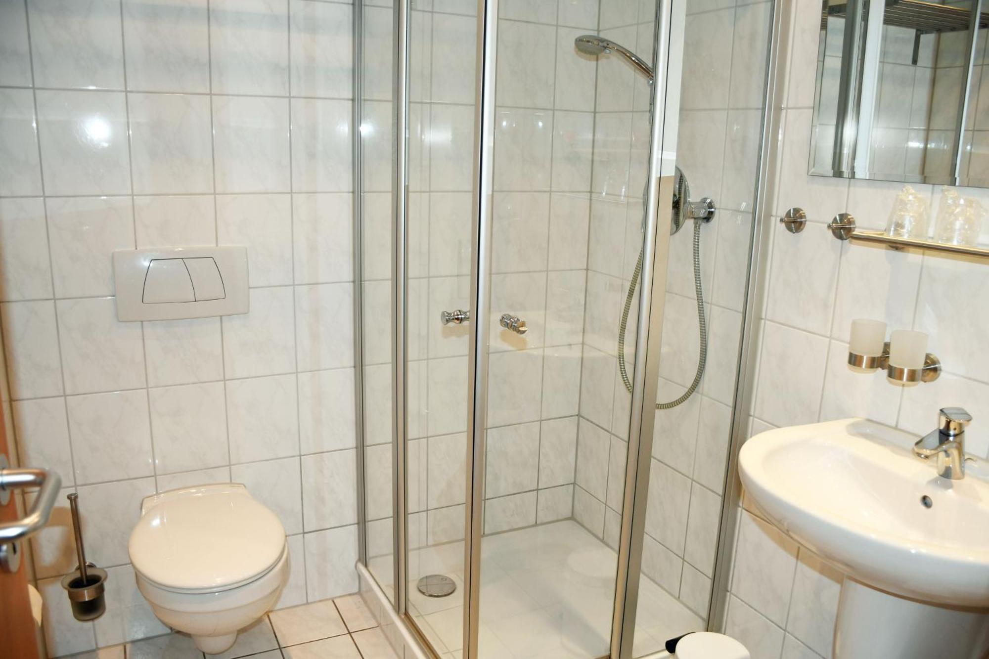 Апартаменты Kleine Oase Im Haus Waldesheim Гёрен Экстерьер фото